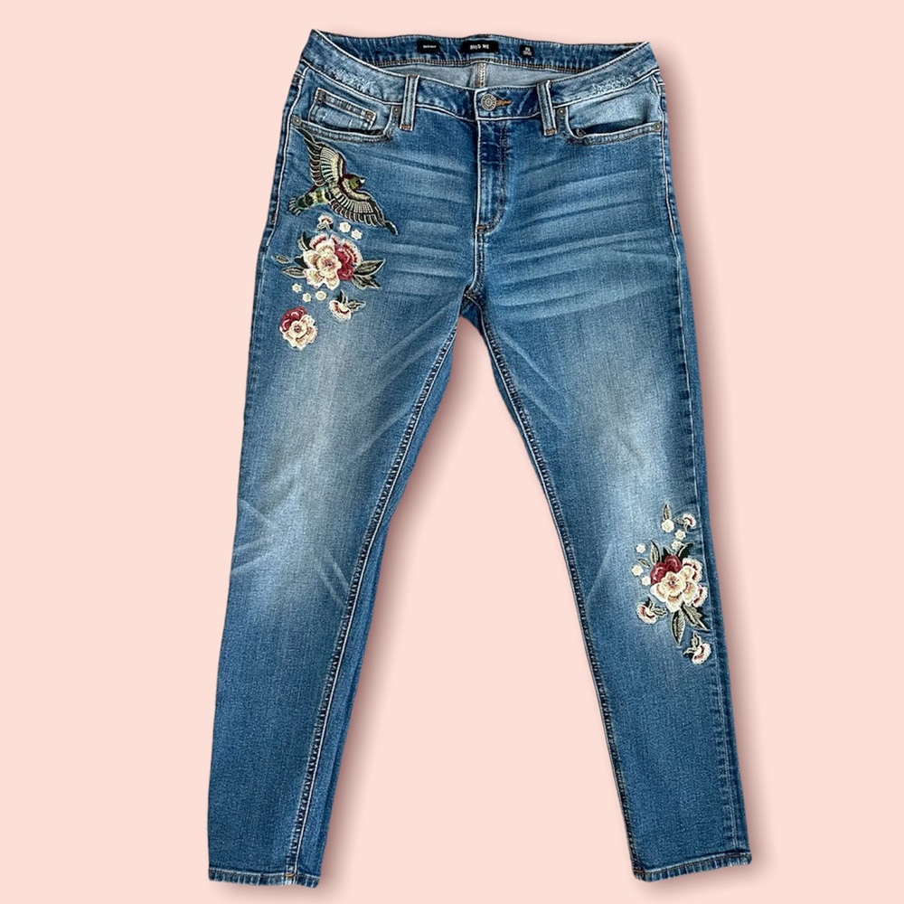 Miss Me Skinny Jeans Beautiful Bird Flower Embroidery Size 31